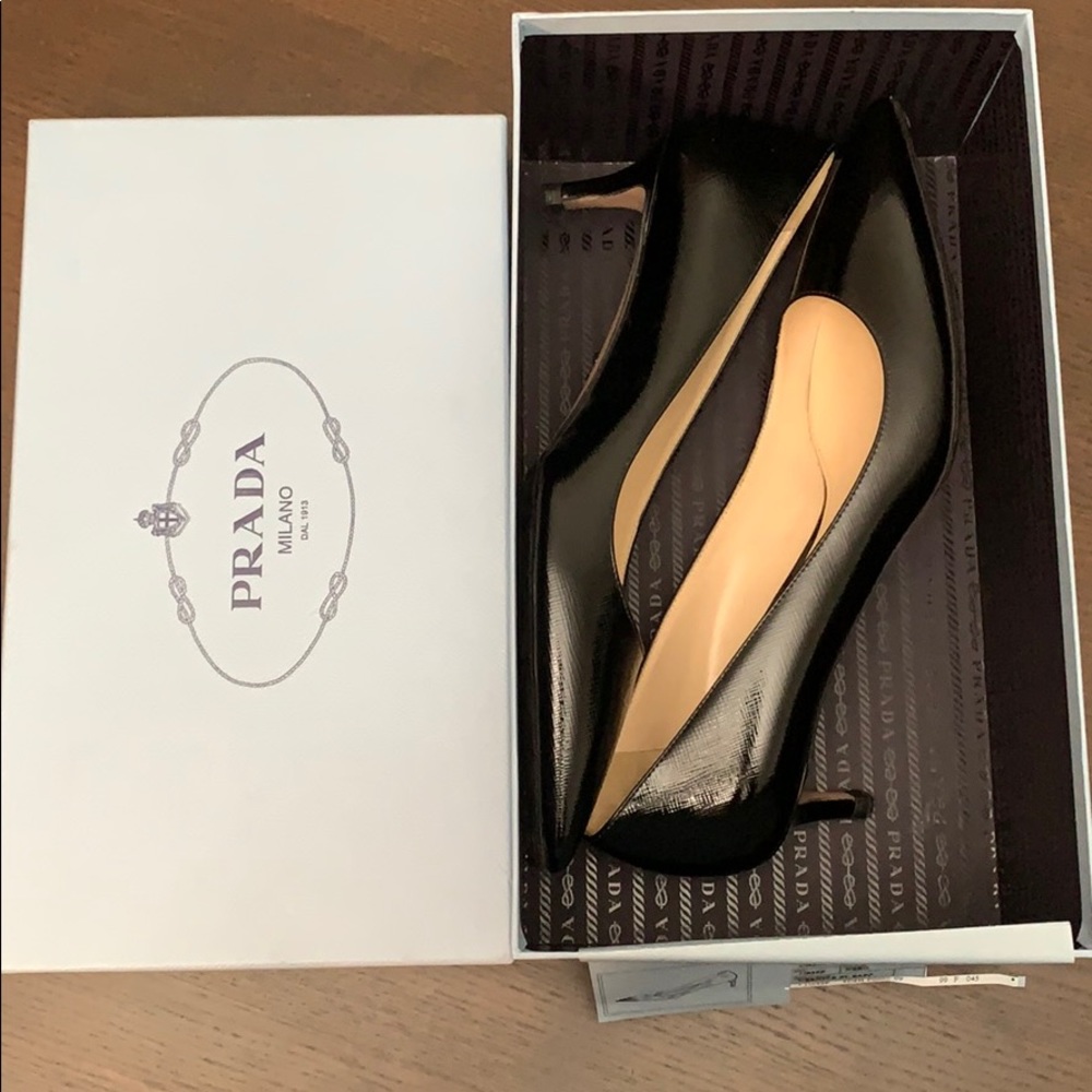 Brand New size 39 Prada Heels